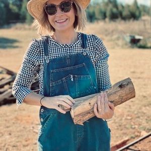 Meet your Posher, Jacinta